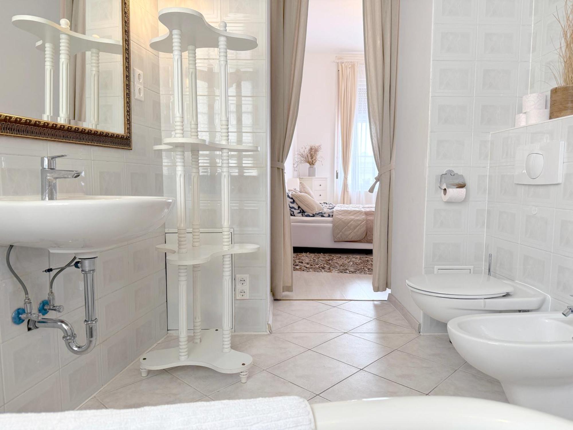 Elegant 125m2 In Center Of Apartament *