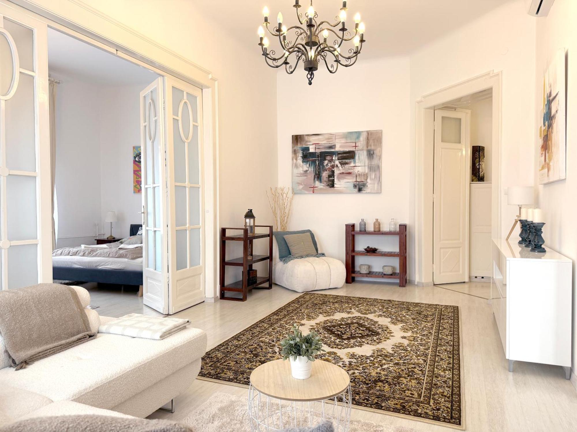 Elegant 125m2 In Center Of Apartament Budapesta